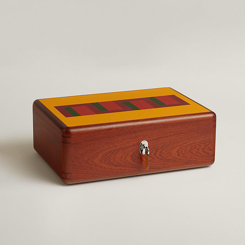 HERMES エルメス HH1.501 Hウォッチスクエア ゴールド文字盤 QZ